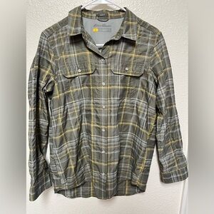 Eddie Bauer Women’s Classic Fit Long Sleeve Button Up Shirt Plaid Size Small